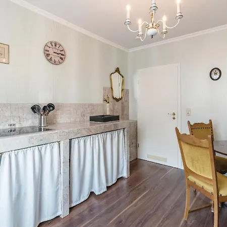 Stunning In W/ 1 Bedrooms Klanxbull