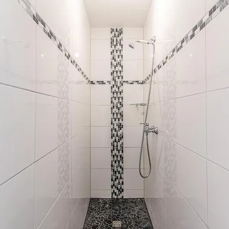Stunning In W/ 1 Bedrooms Apartamento *